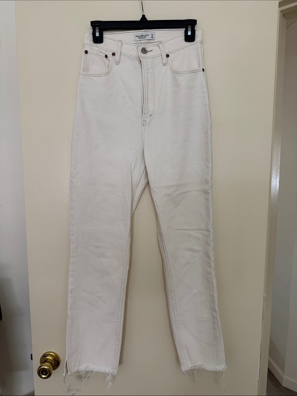 Abercrombie & Fitch Cream Ultra High Rise Ankle Straight Jeans
